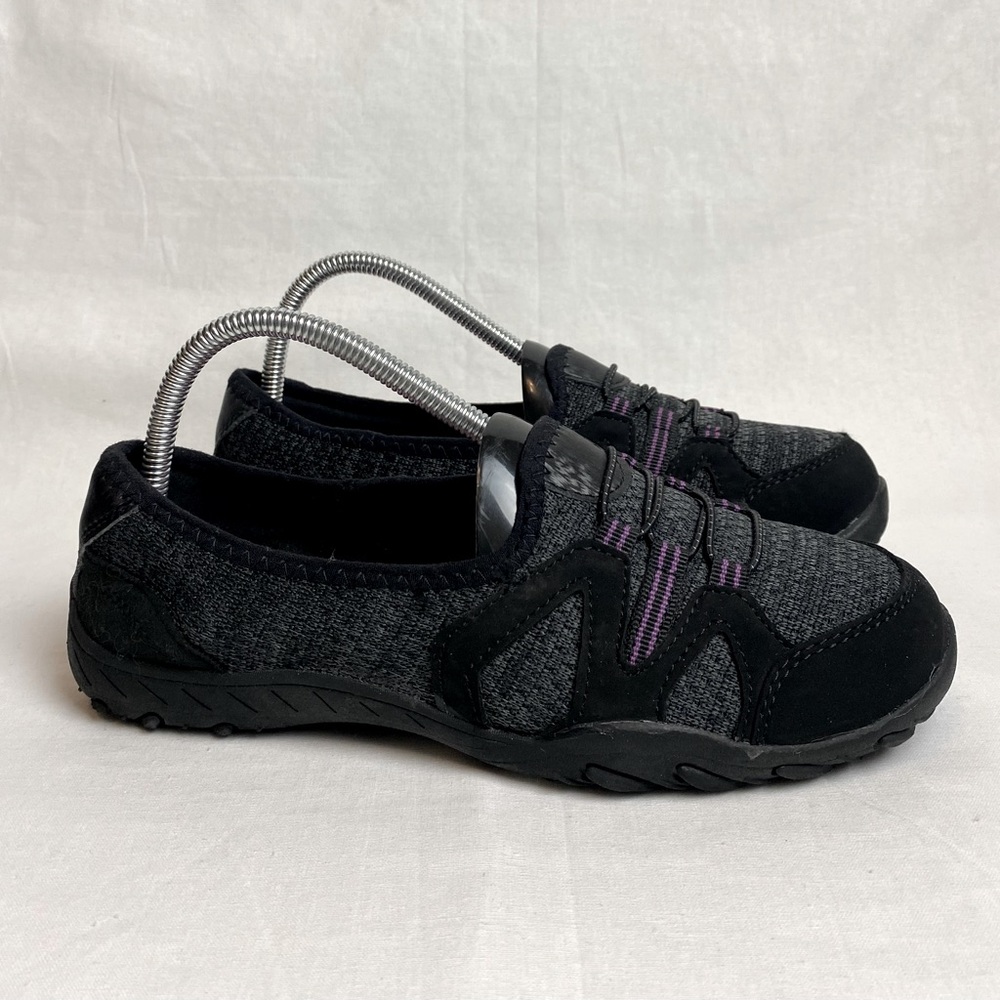 Skechers Black Slip Ons for Women Size 8 Casual Outdoor Shoes
